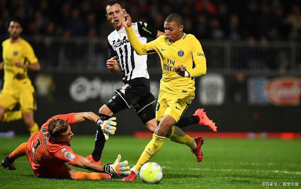 乌迪内斯不敌那不勒斯,遭遇连败 乌迪内斯不敌那不勒斯,遭遇连败