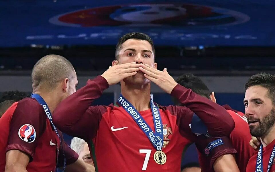 爱游戏vip注册-关于葡萄牙女子游泳选手轻松获胜，锁定金牌的信息