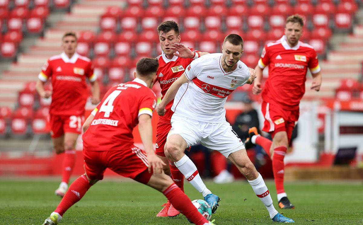 包含沃尔夫斯堡客场逆转,夺得宝贵三分的词条 包含沃尔夫斯堡客场逆转,夺得宝贵三分的词条