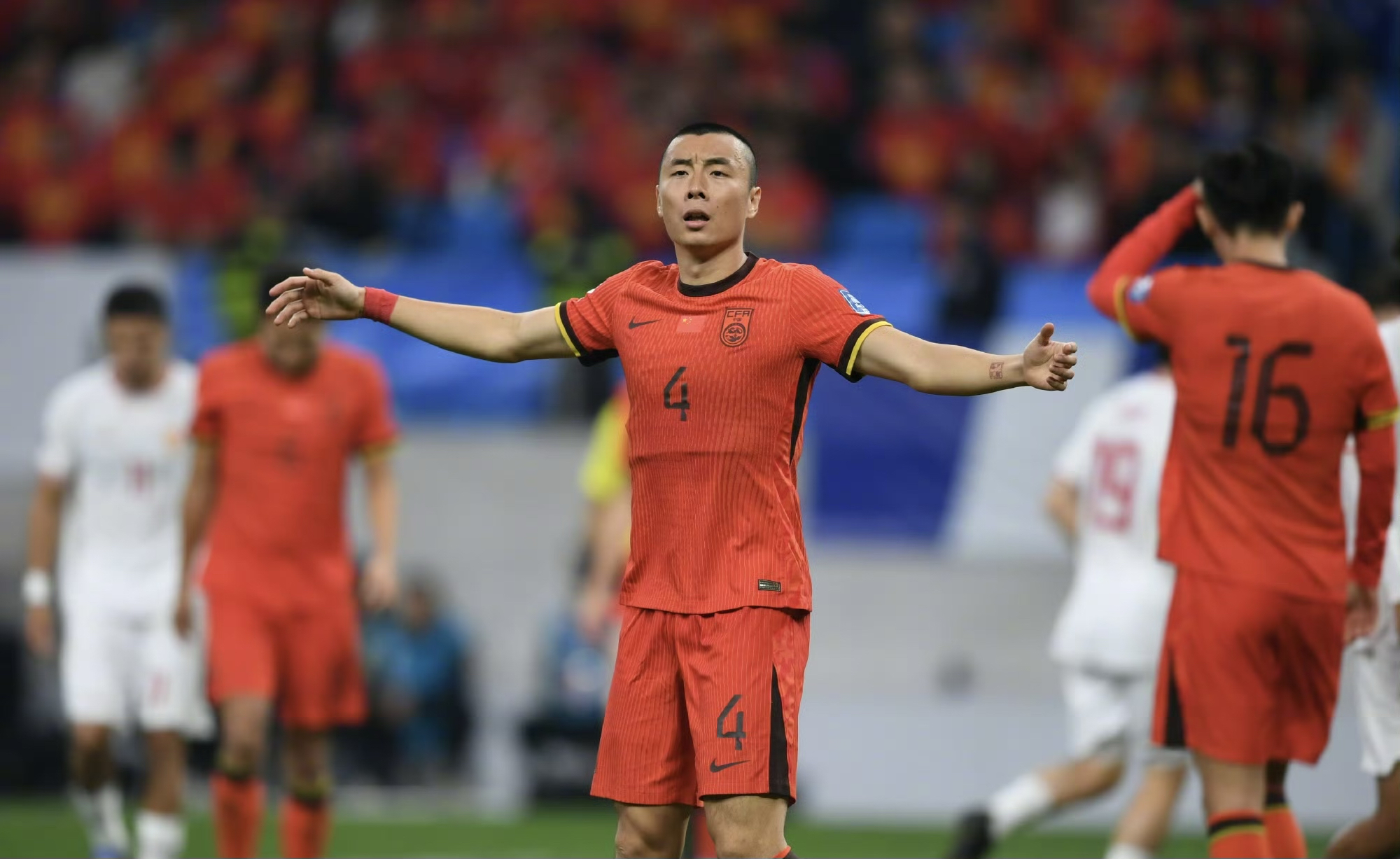 关于堪称一绝的比赛,强队勇猛争夺胜利的信息 关于堪称一绝的比赛,强队勇猛争夺胜利的信息