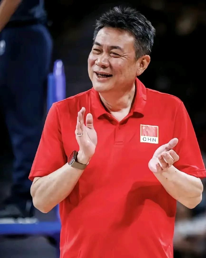 主教练贡献巨大,率领球队取得胜利的简单介绍 主教练贡献巨大,率领球队取得胜利的简单介绍