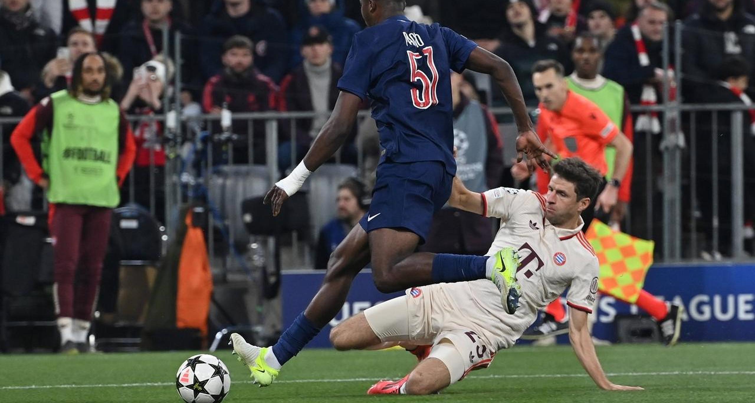 爱游戏网站-关于力量的对决：两支顶级球队在比赛中火拼的信息