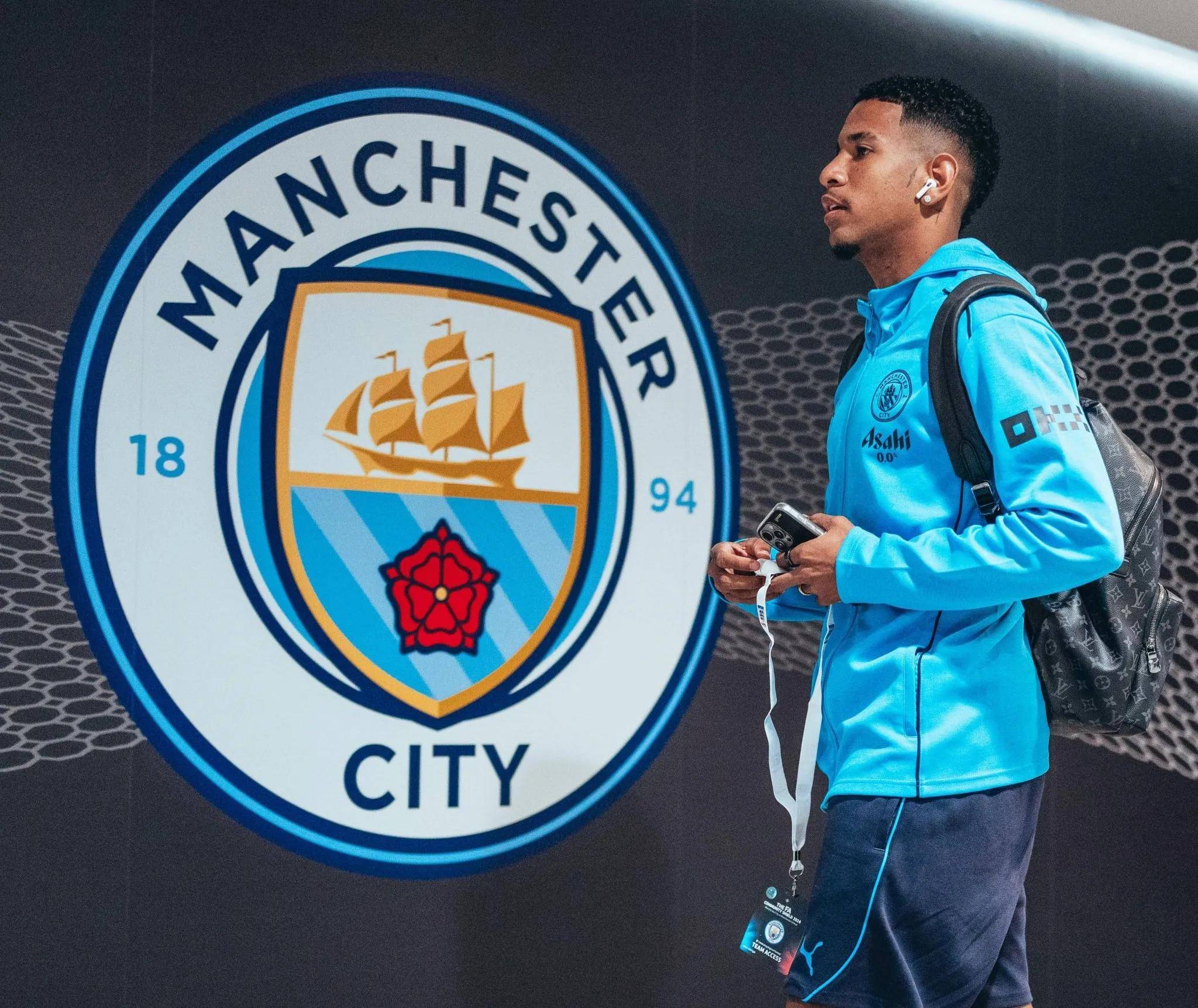 爱游戏网页版-曼城继续征战：期待更多惊喜表现