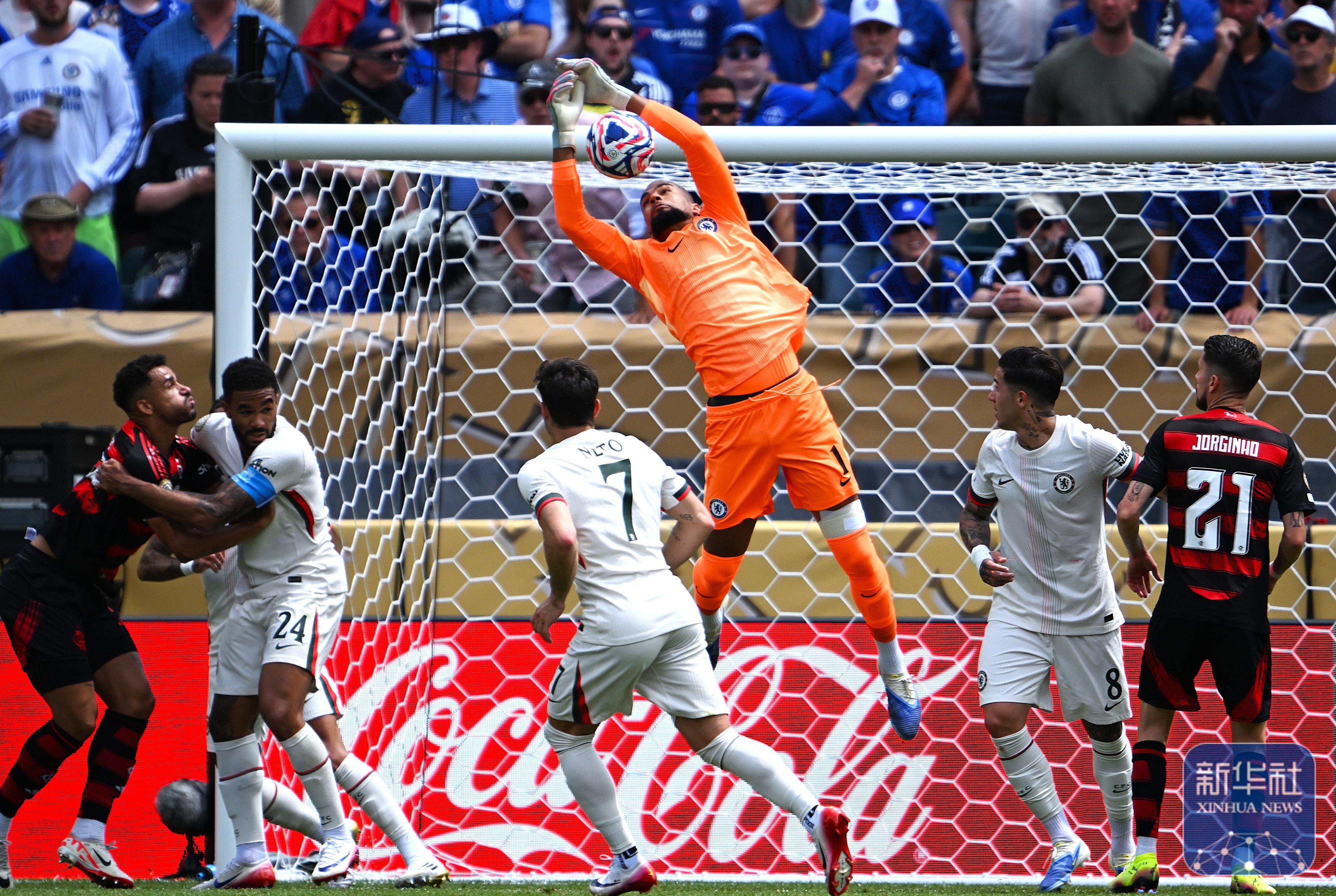 爱游戏直播-小组赛圆满收官，豪门轻松晋级