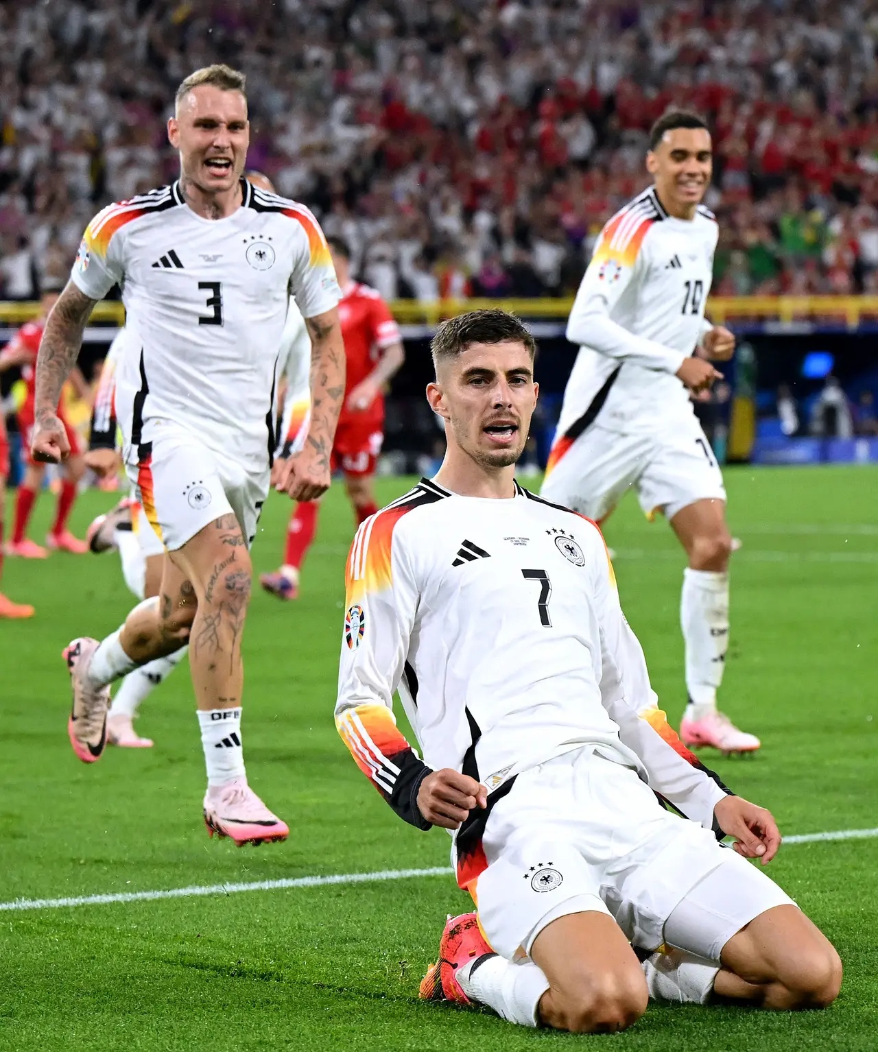 西班牙横扫科索沃,晋级欧洲杯正赛 西班牙横扫科索沃,晋级欧洲杯正赛